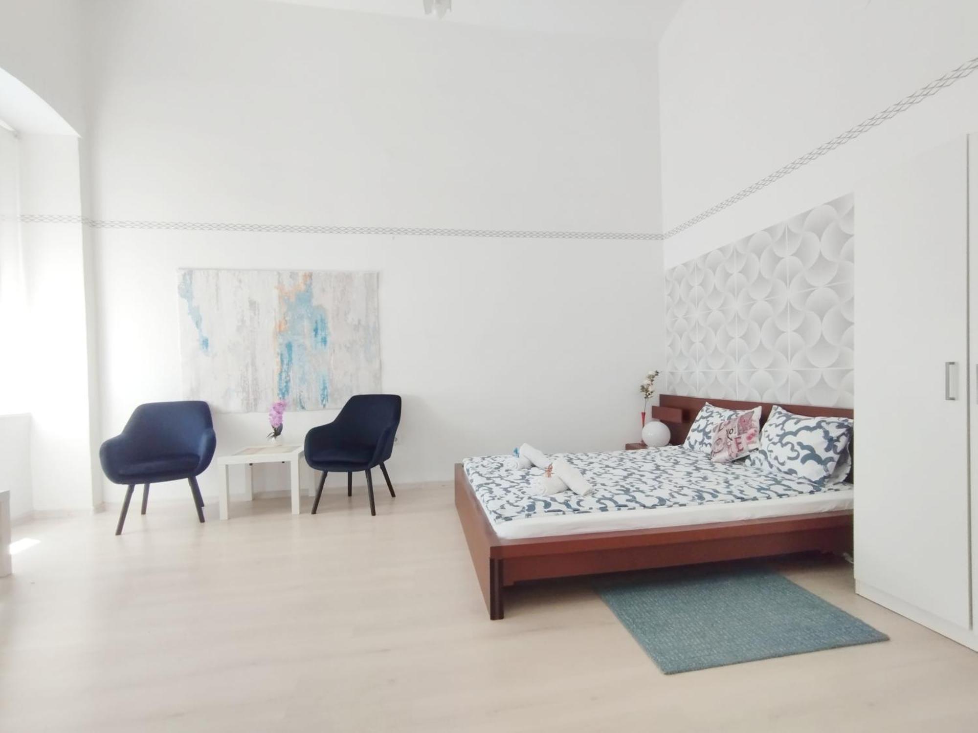 Free Parking Garage! Downtown Apartment Close To New York Cafe Будапеща Екстериор снимка